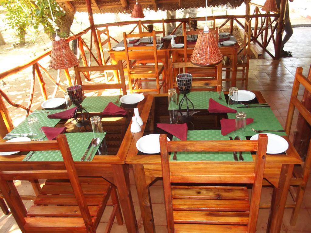 Hotel Lord Of The Forest Batticaloa Pokoj fotografie