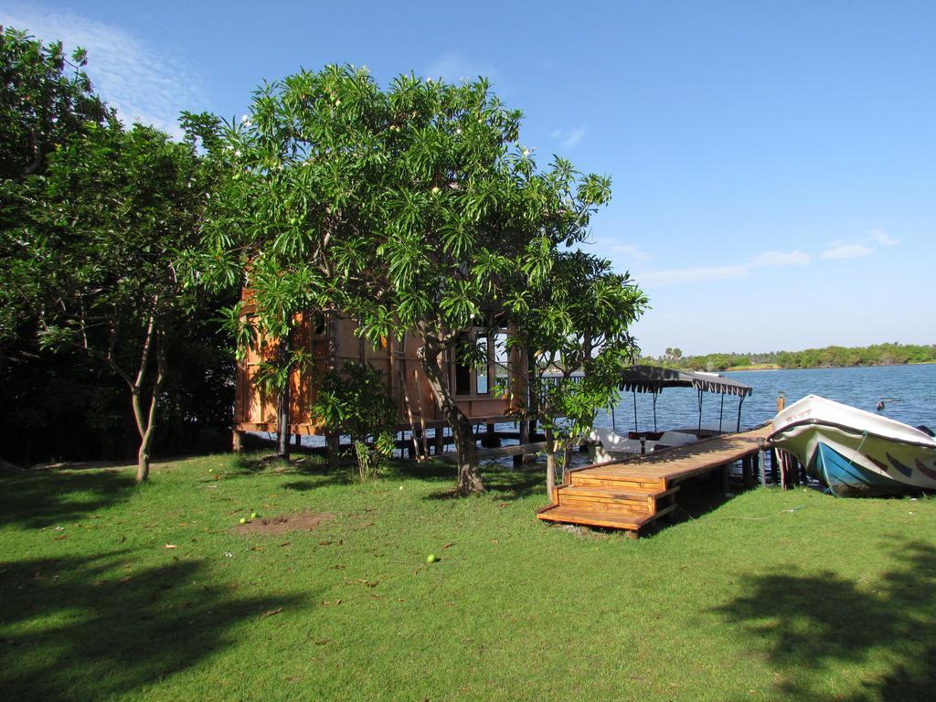 Hotel Lord Of The Forest Batticaloa Pokoj fotografie