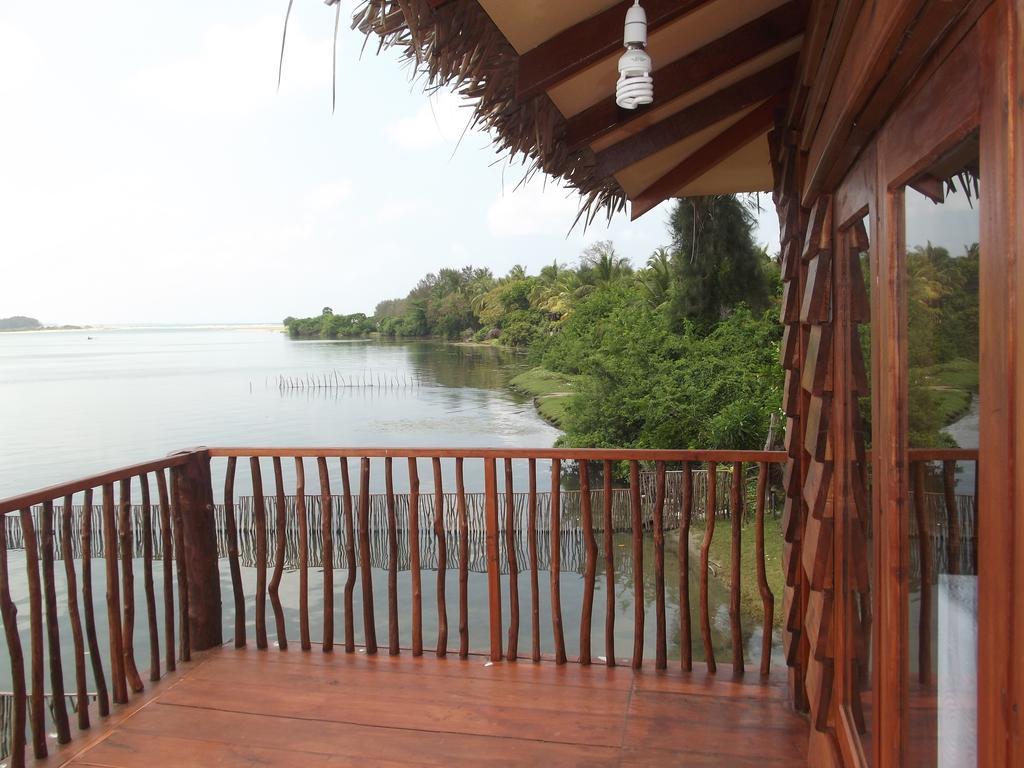 Hotel Lord Of The Forest Batticaloa Pokoj fotografie