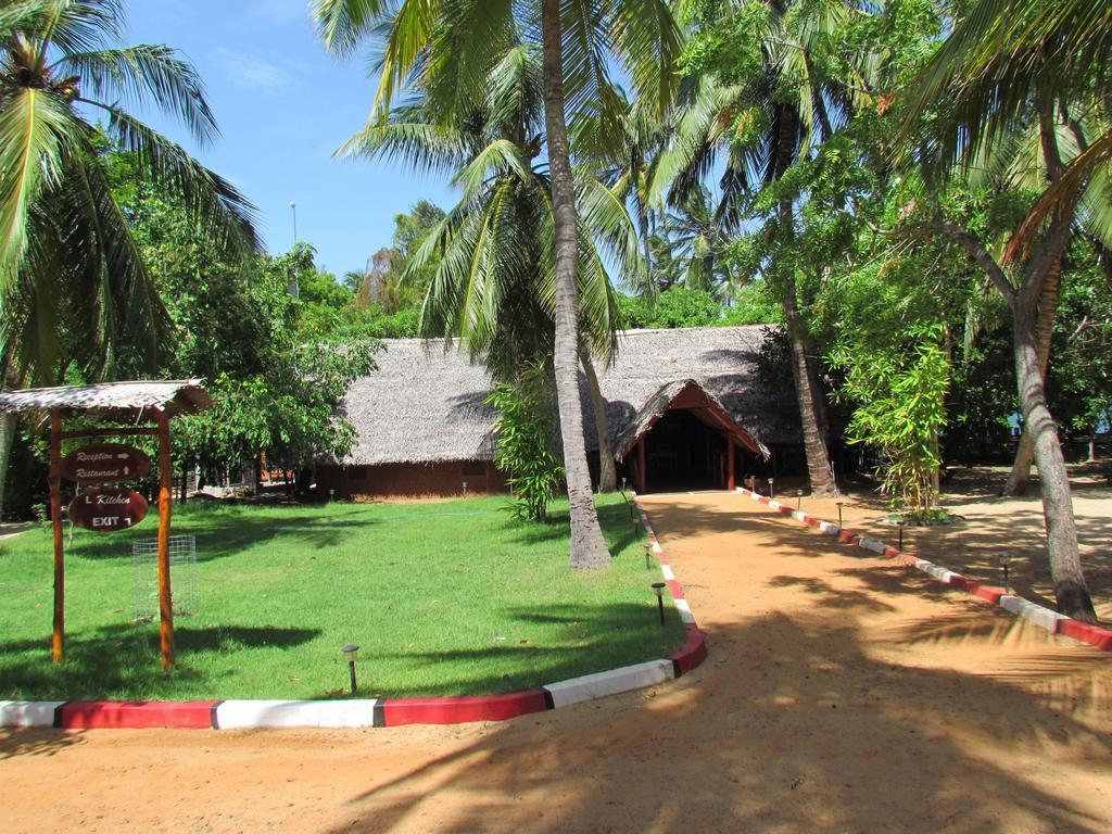Hotel Lord Of The Forest Batticaloa Exteriér fotografie